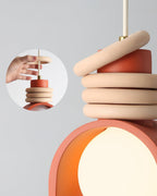 Elysin Une suspension avec globe en verre réchauffe les salles à manger Artistiques - Neutralighting