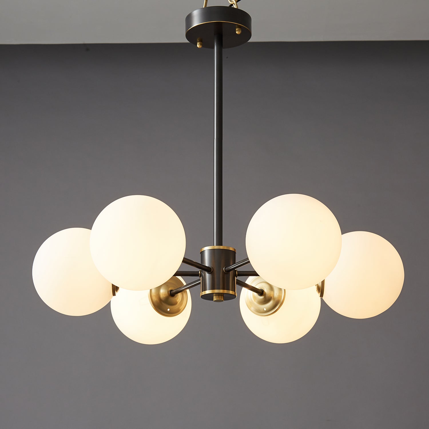 Catalos Lustre en Verre et Laiton de Qualité Supérieure Orb - Neutralighting