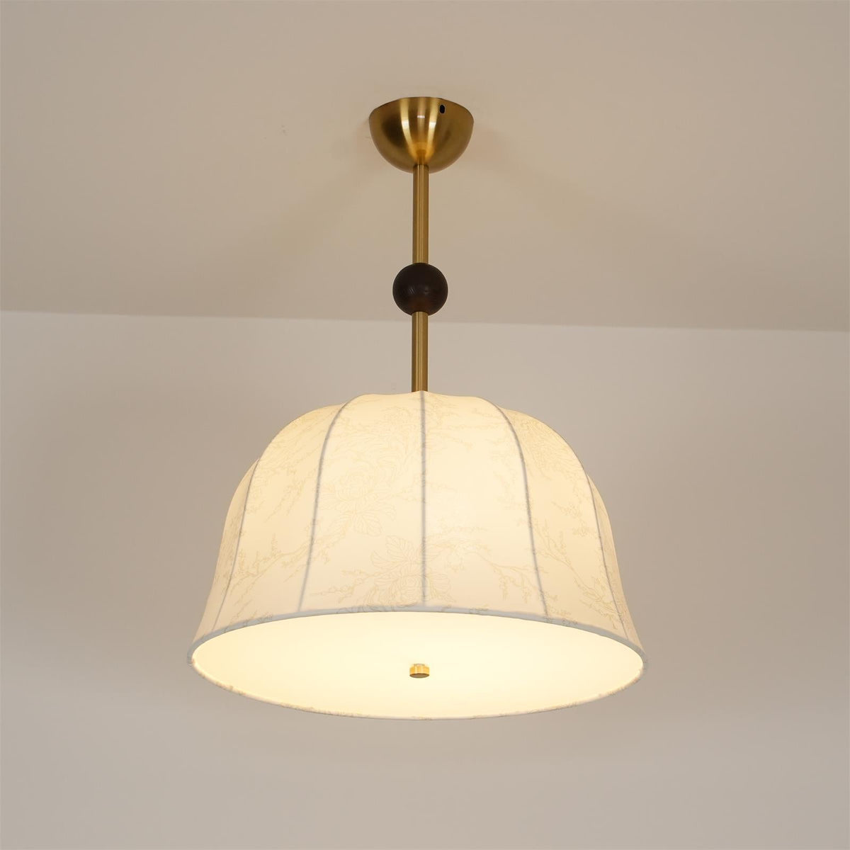 Spheris Plafonnier en tissu et bois pour des intérieurs chaleureux et élégants - Neutralighting