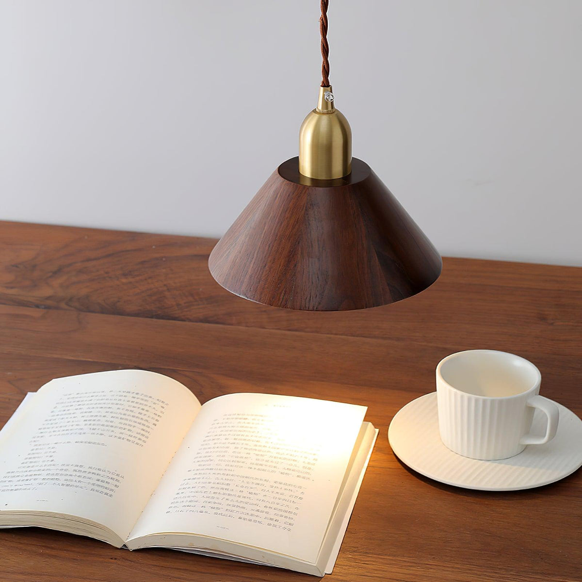 Lustra Suspension Lampe Noyer Laiton Moderne pour Salon - Neutralighting