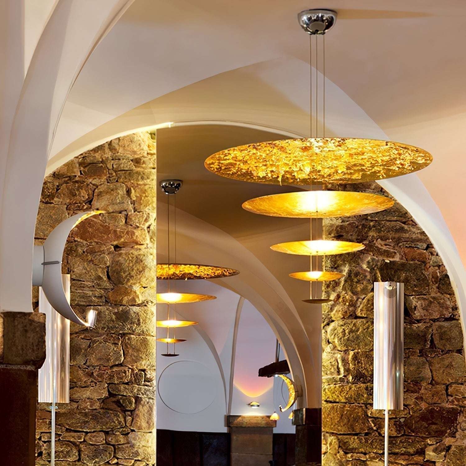 Zathaara Suspension Feuilles d’Or Étagées - Neutralighting