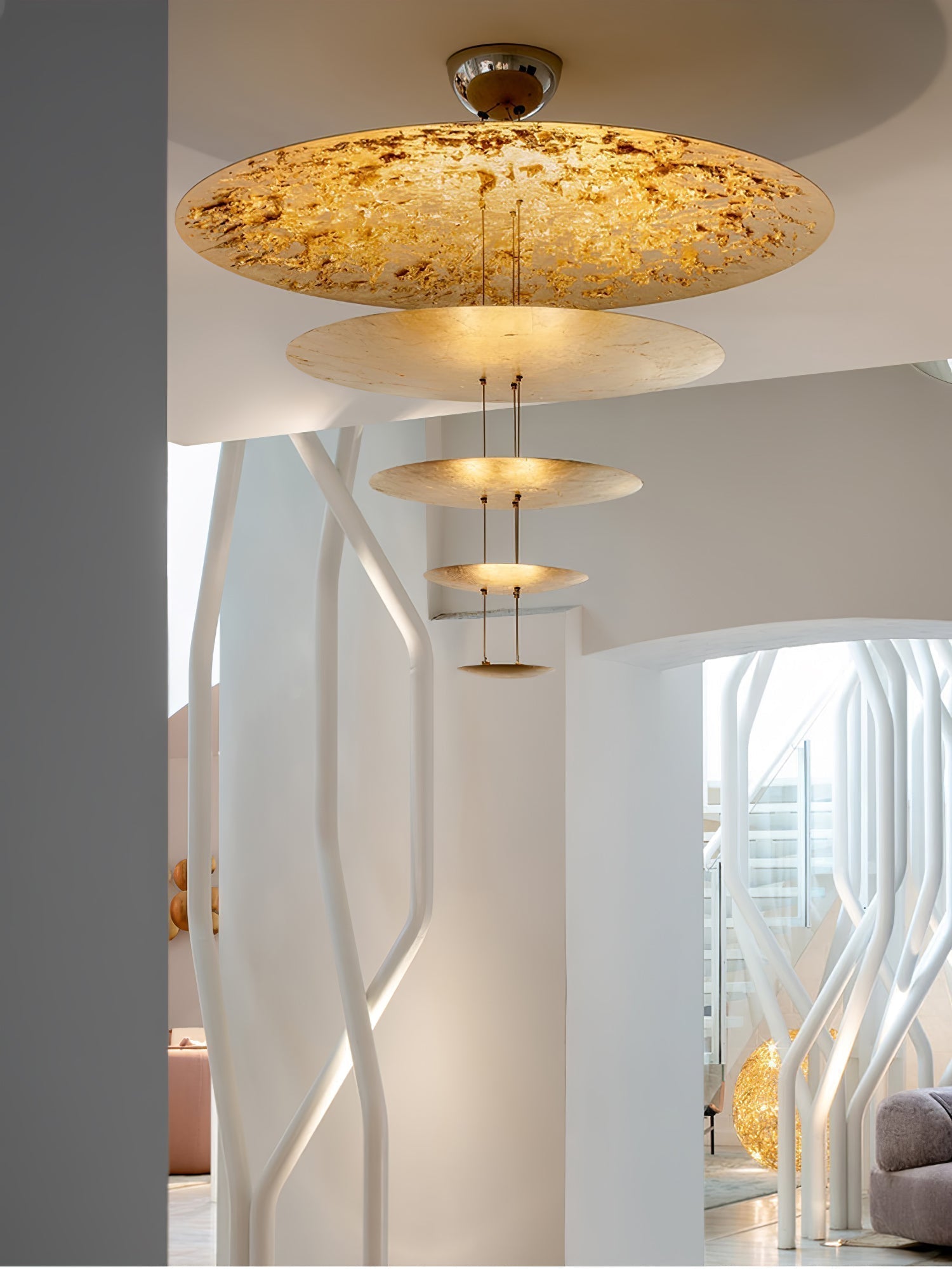 Zathaara Suspension Feuilles d’Or Étagées - Neutralighting
