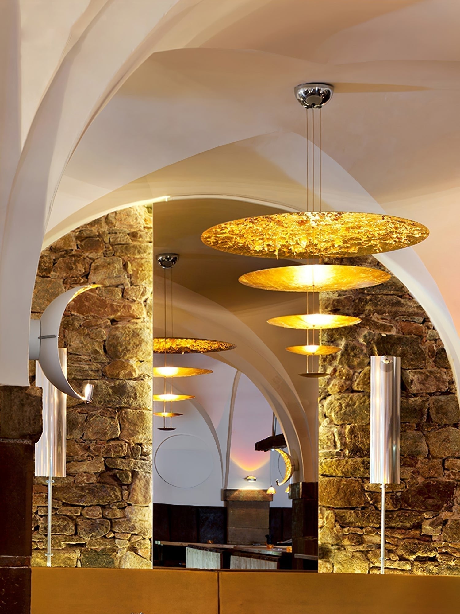 Zathaara Suspension Feuilles d’Or Étagées - Neutralighting