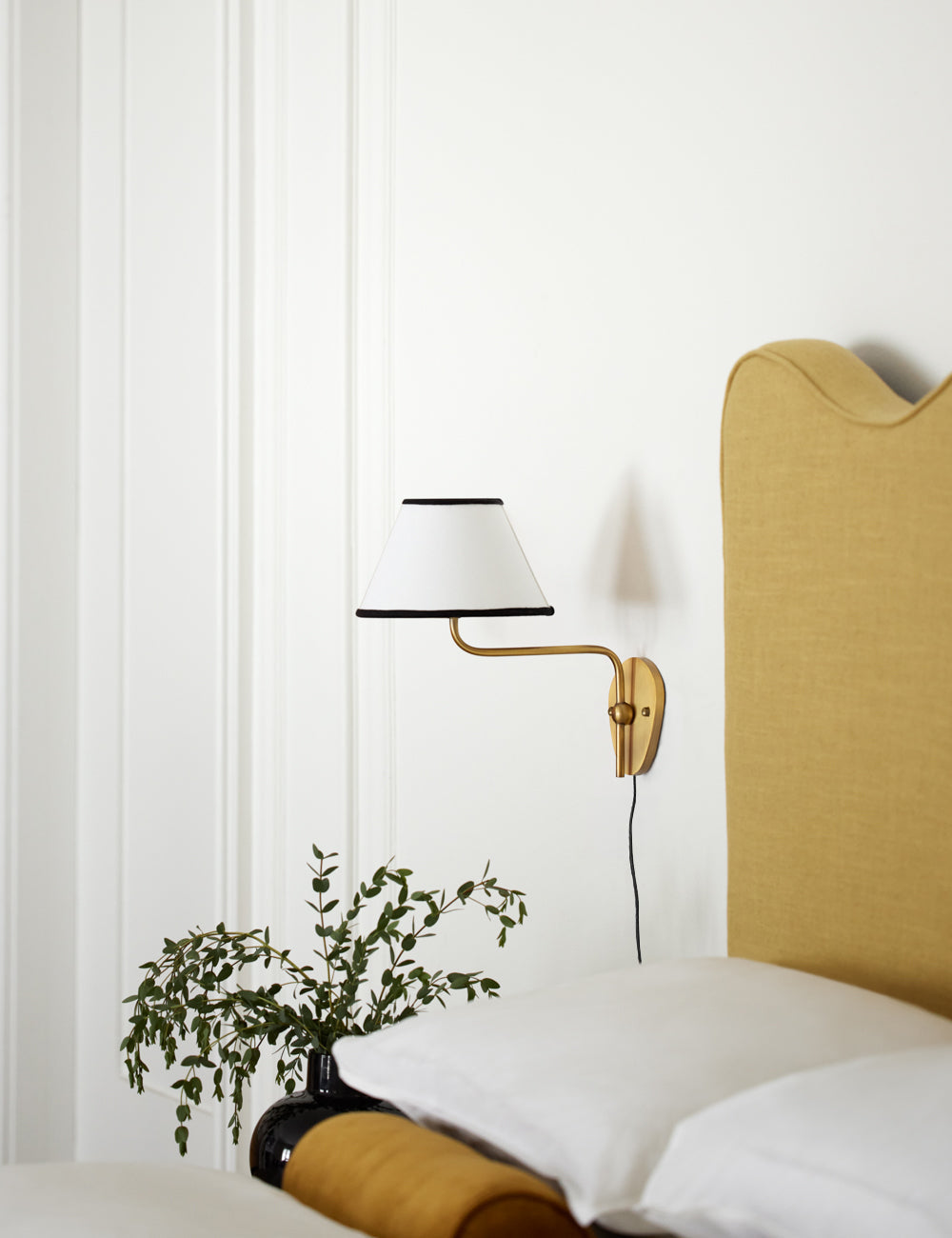 Myvele Applique Murale Laiton Tissu Élégance Vintage Plug-In - Neutralighting