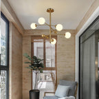 Lustra Chandelier en Laiton avec Poutre Verticale et Globe - Neutralighting