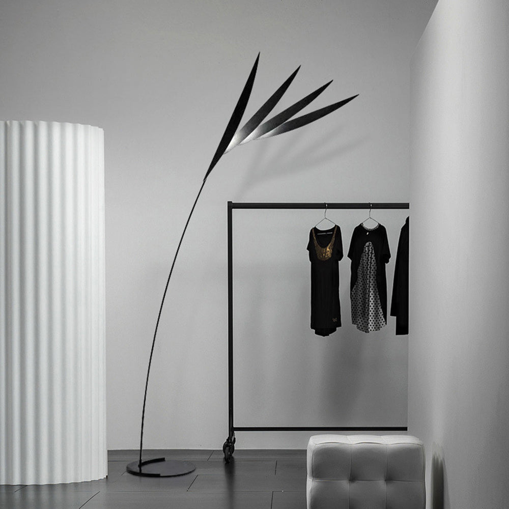 Arisha Lampadaire Feuille Nordique, Métal, Noir, Salle à Manger - Neutralighting