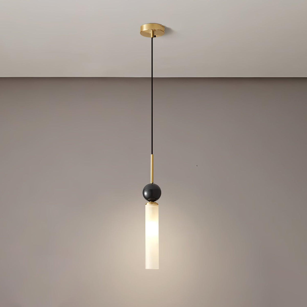 Thea Suspension minimaliste en marbre - Neutralighting