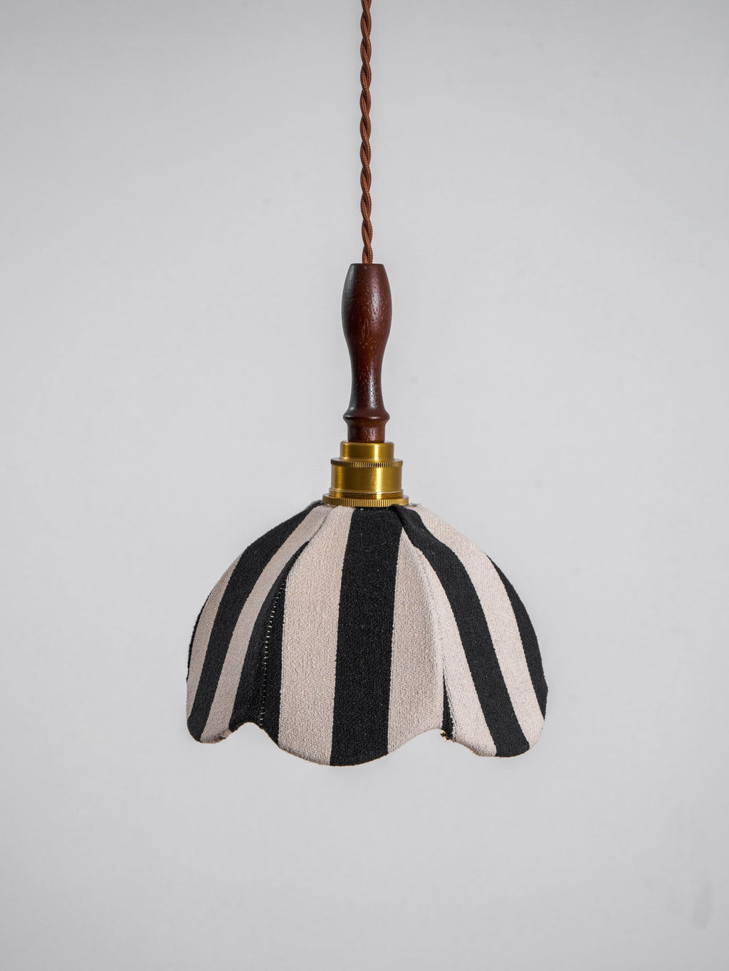 Isolder Suspension Moderne en Tissu - Neutralighting