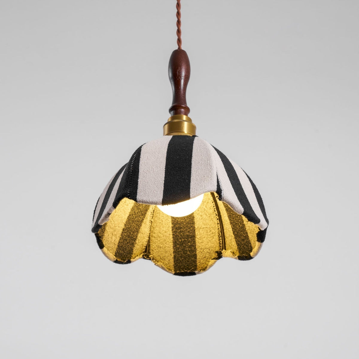Isolder Suspension Moderne en Tissu - Neutralighting