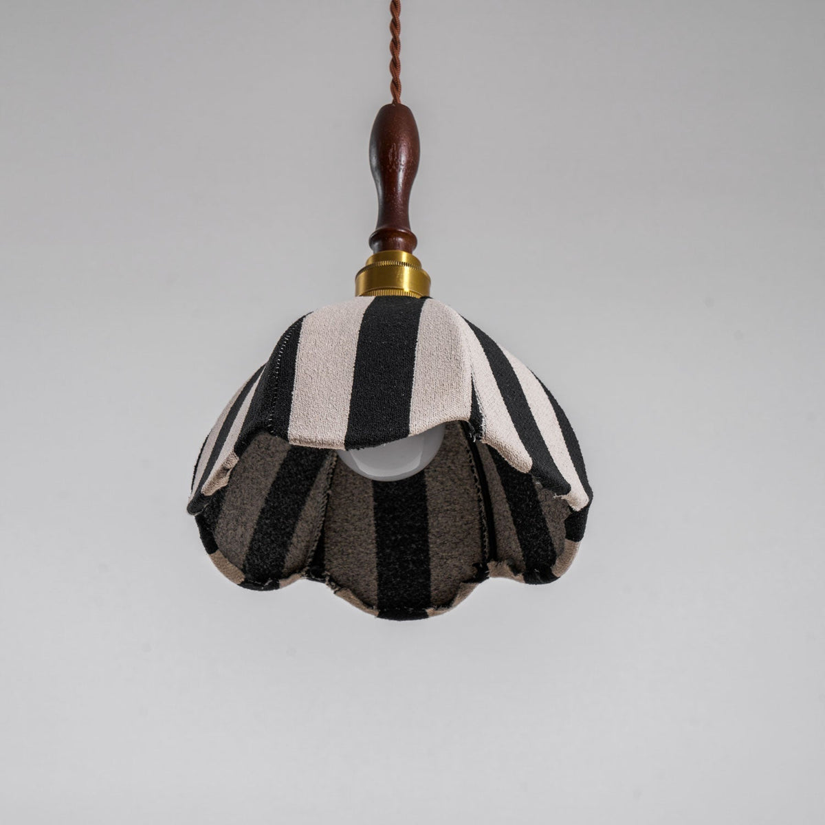 Isolder Suspension Moderne en Tissu - Neutralighting