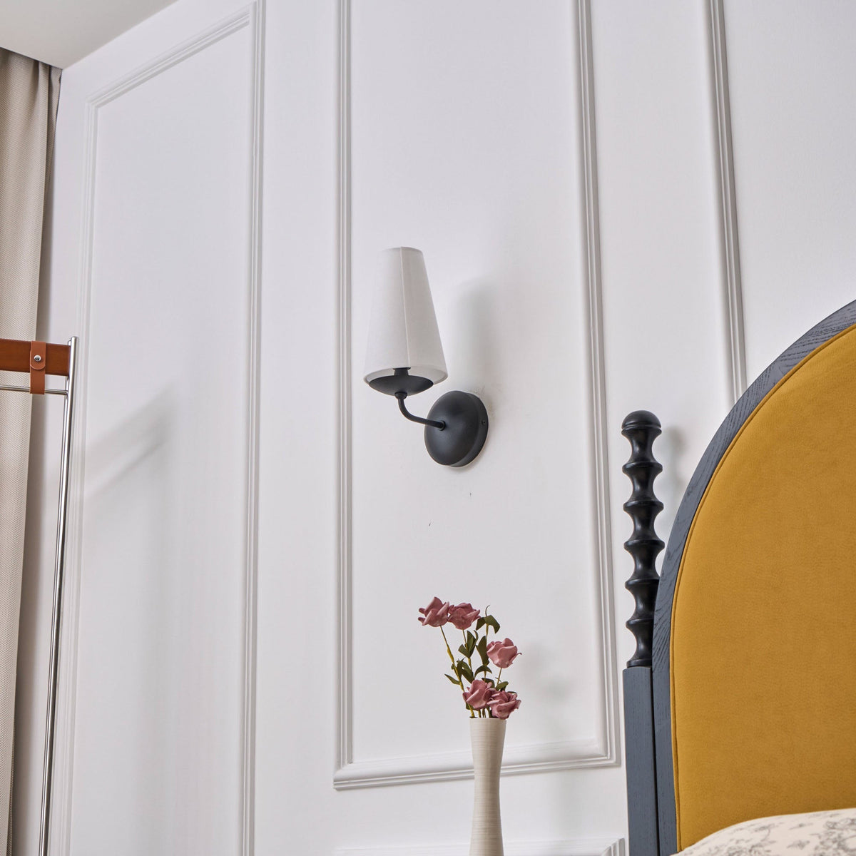 Avraee Applique Murale Laiton Tissu Minimaliste Moderne - Neutralighting