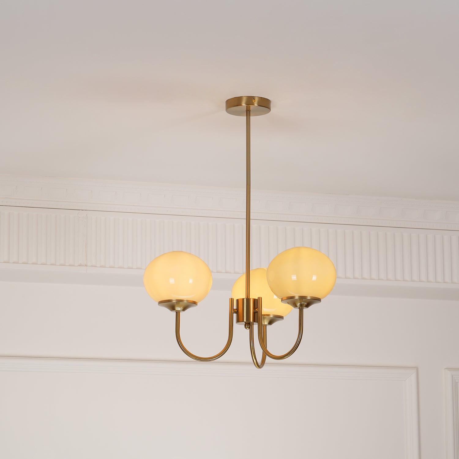 Lustra Chandelier Globe en Verre Rose Doré - Neutralighting