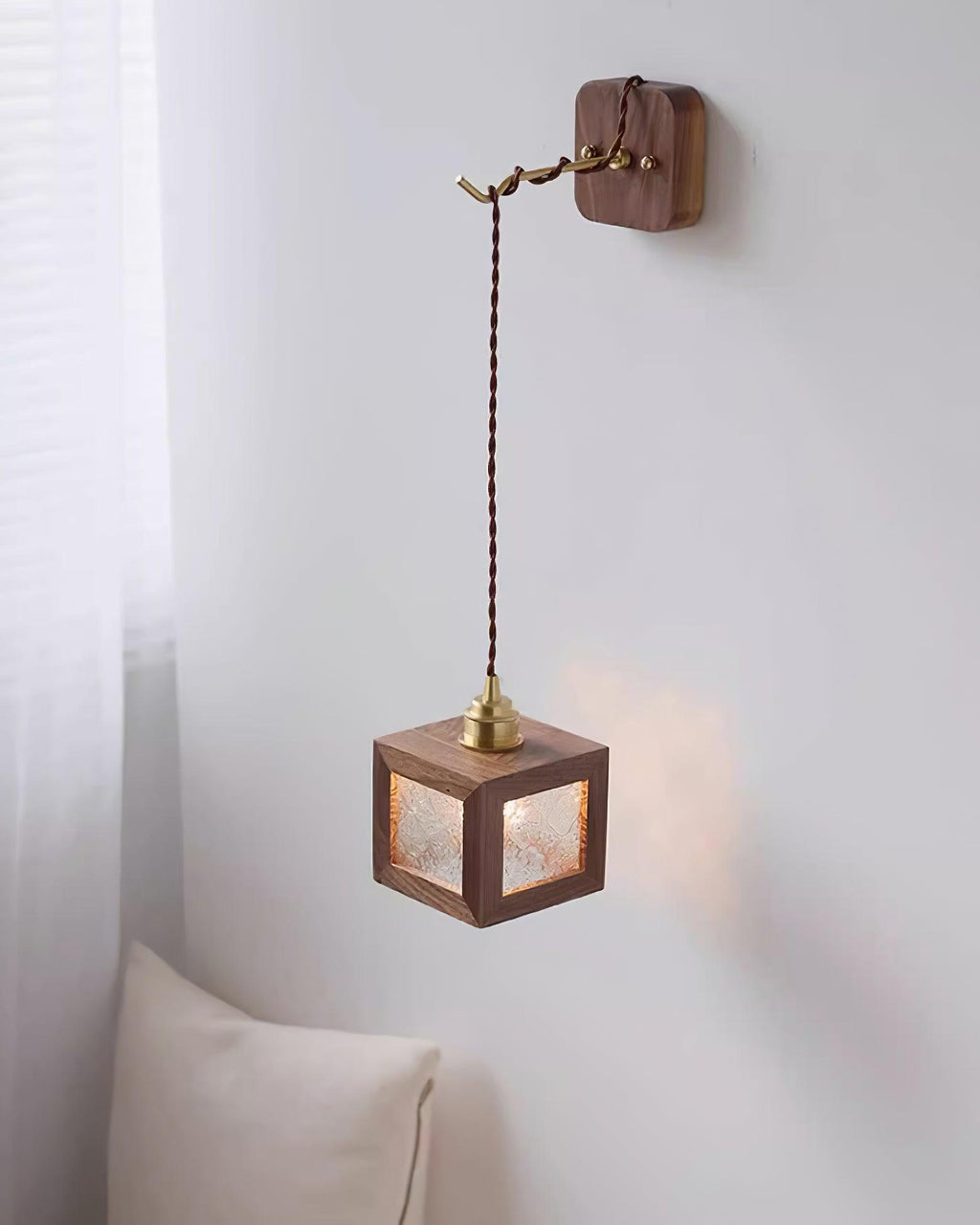 Matilda Applique Murale Cube en Bois - Neutralighting