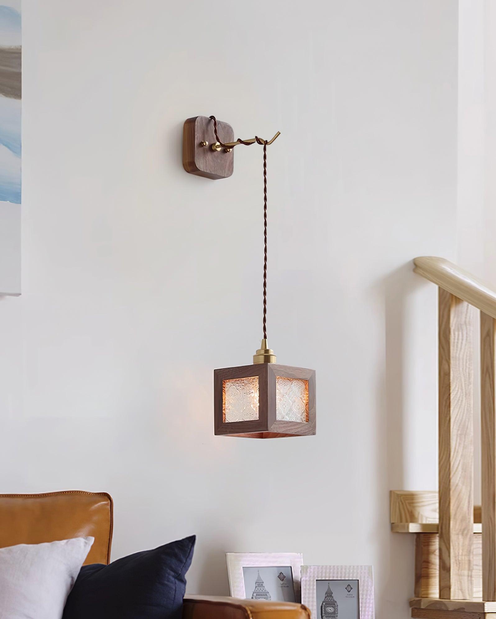 Matilda Applique Murale Cube en Bois - Neutralighting