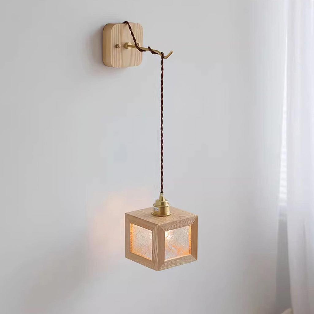 Matilda Applique Murale Cube en Bois - Neutralighting