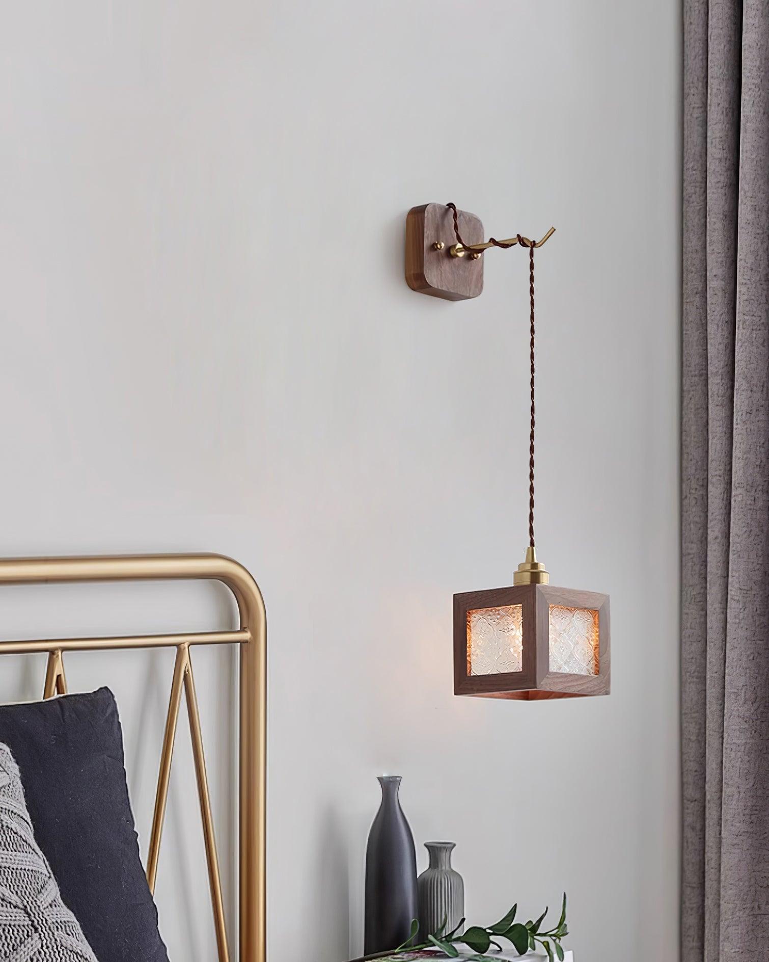 Matilda Applique Murale Cube en Bois - Neutralighting