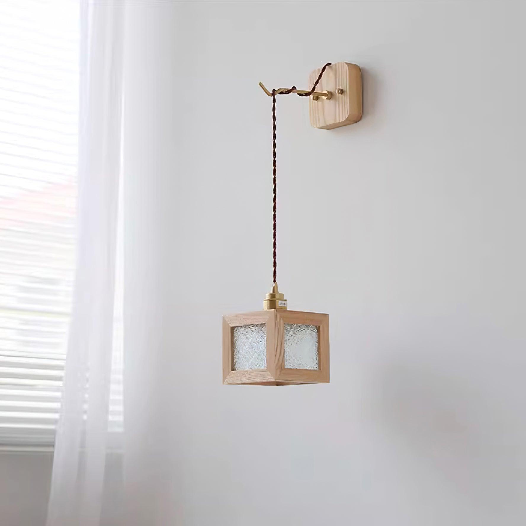 Matilda Applique Murale Cube en Bois - Neutralighting