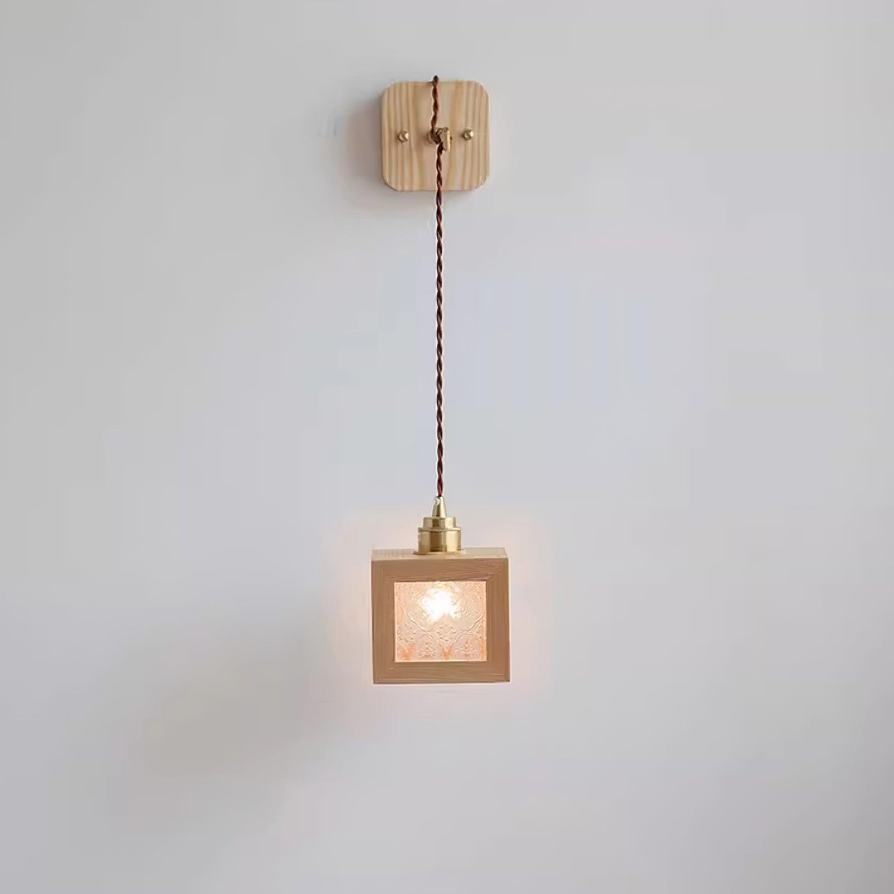 Matilda Applique Murale Cube en Bois - Neutralighting