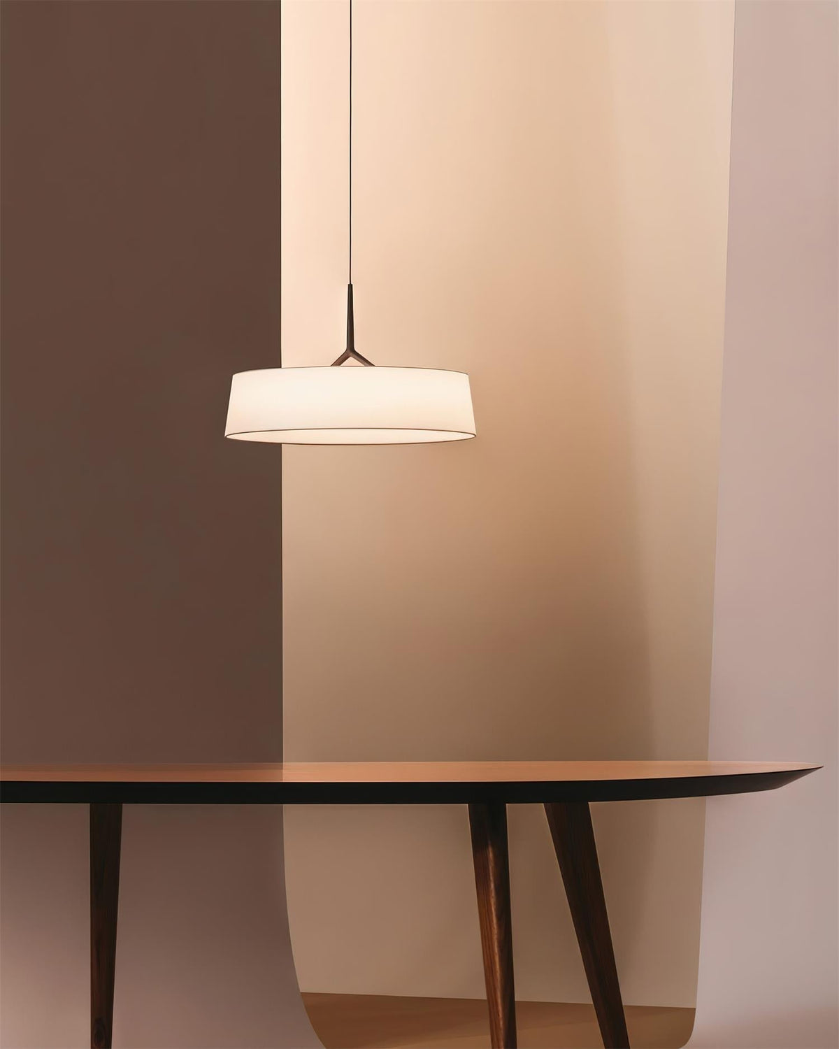 Virelli Lampe Pendante Abat-jour en Tissu Blanc Tambour Tige Noire Élégante Moderne - Neutralighting