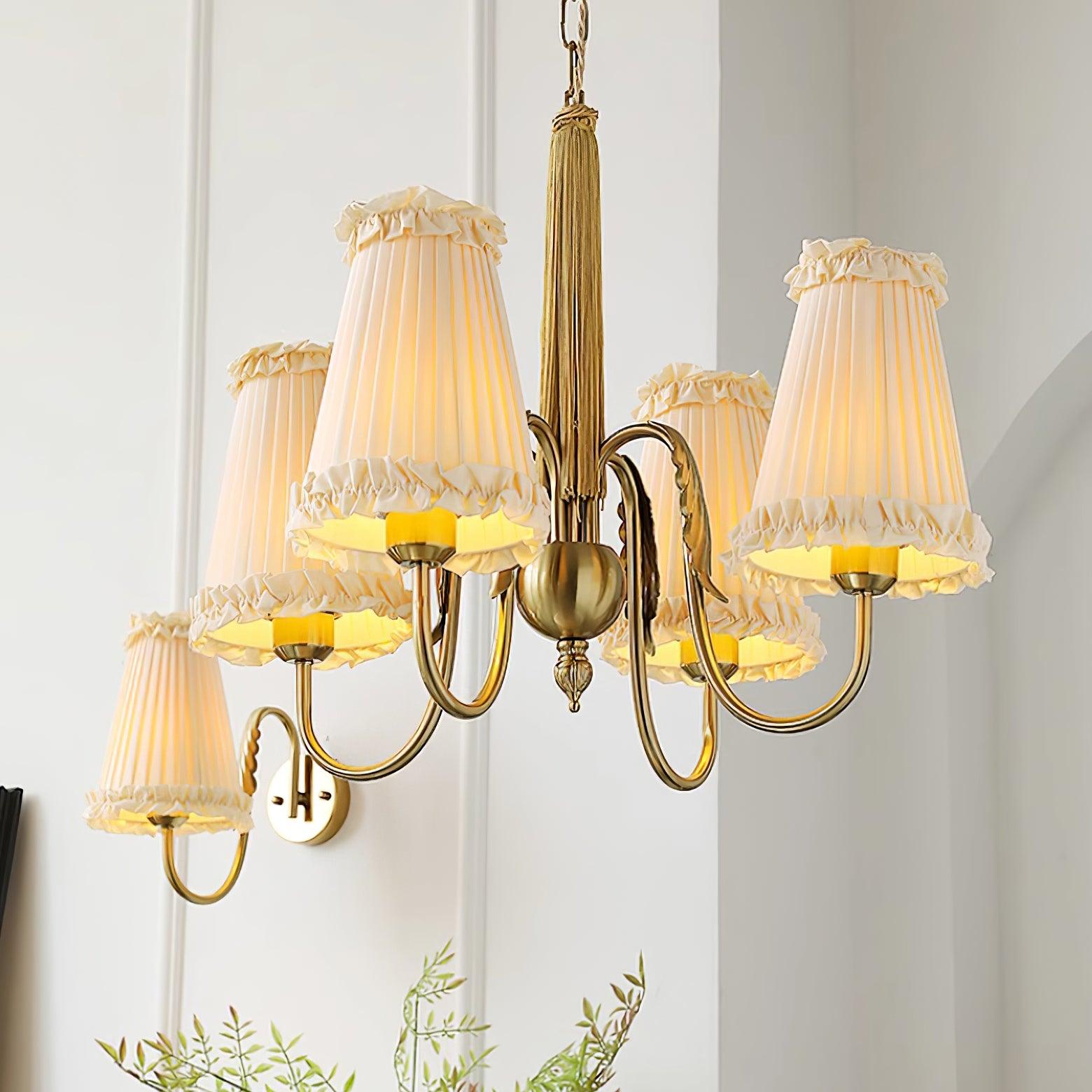Faylin Lustre Vintage en Laiton avec Abat-jours Plissés - Neutralighting