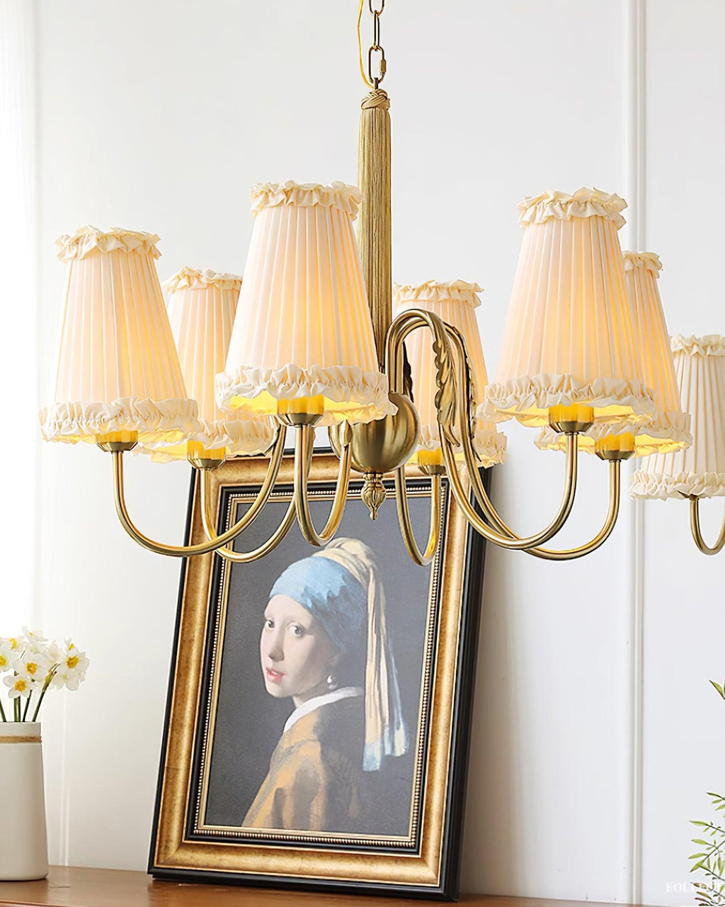 Faylin Lustre Vintage en Laiton avec Abat-jours Plissés - Neutralighting