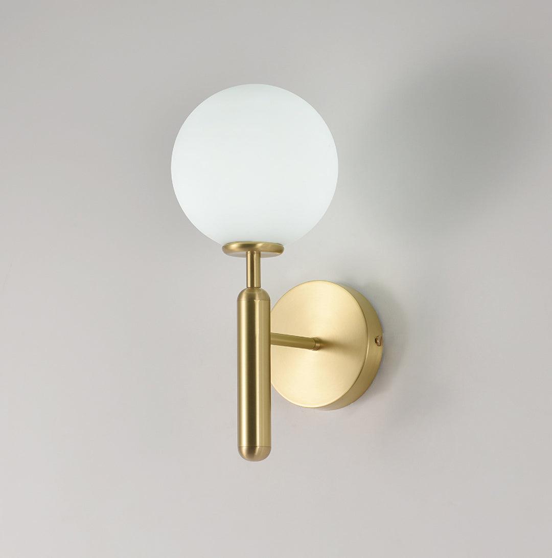 Ilirila Applique Murale Moderne Minimaliste en Laiton et Verre - Neutralighting