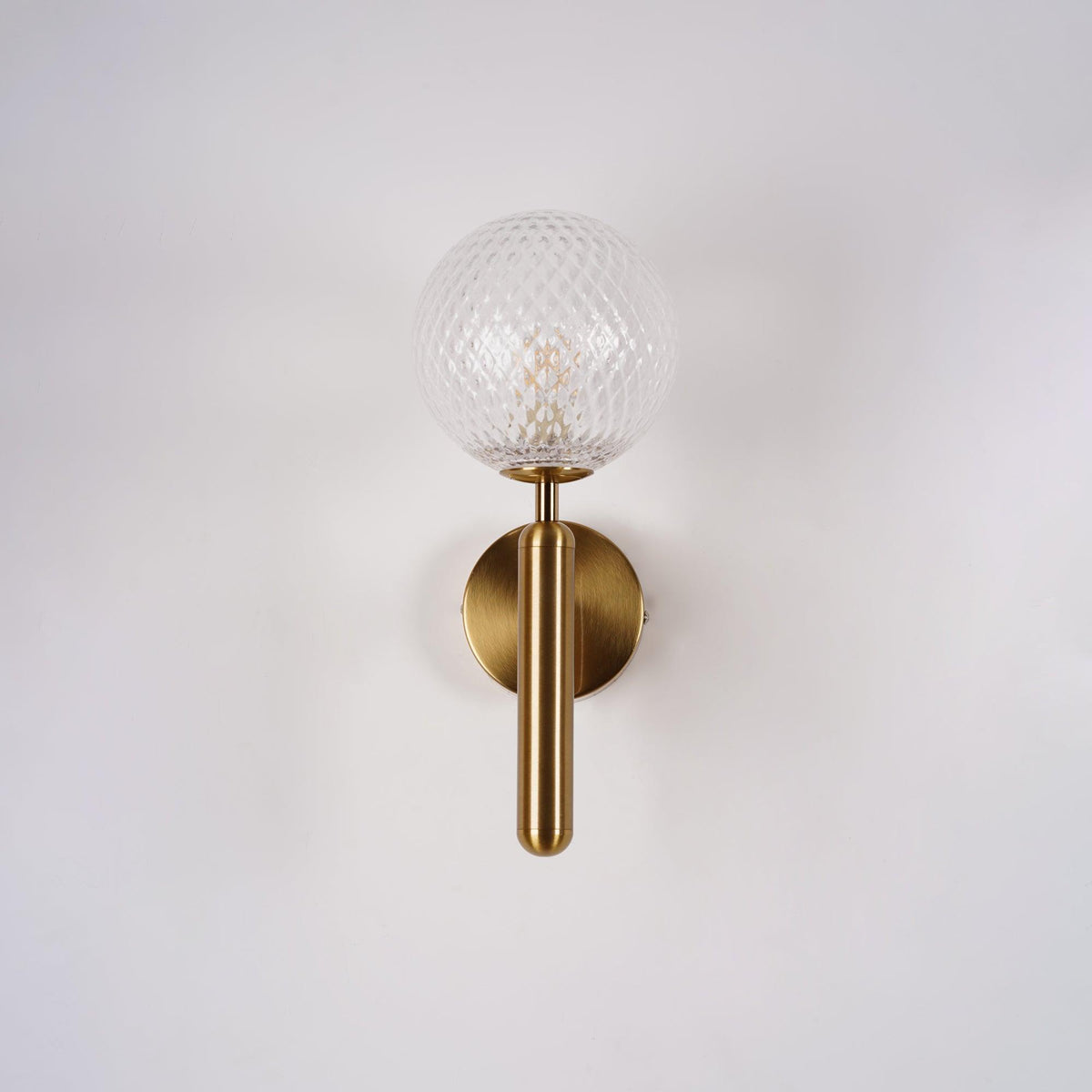 Ilirila Applique Murale Moderne Minimaliste en Laiton et Verre - Neutralighting