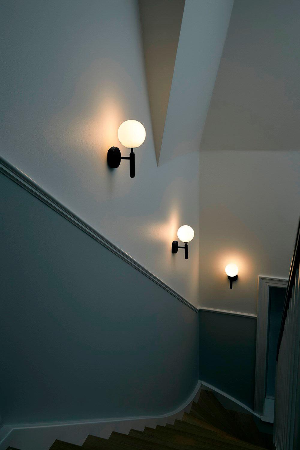 Ilirila Applique Murale Moderne Minimaliste en Laiton et Verre - Neutralighting