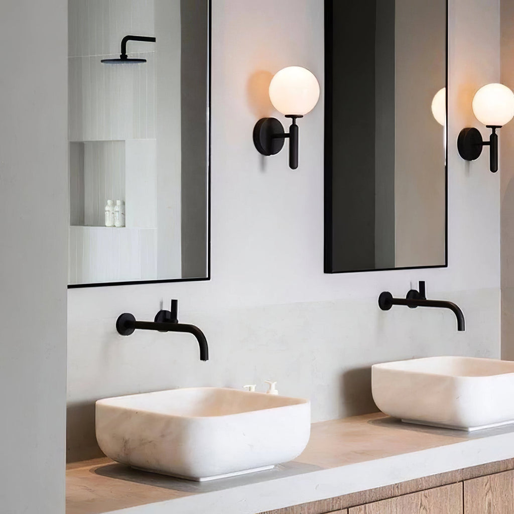 Ilirila Applique Murale Moderne Minimaliste en Laiton et Verre - Neutralighting