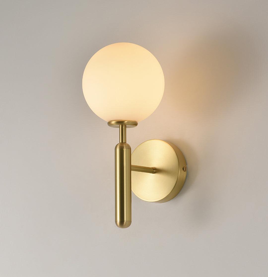 Ilirila Applique Murale Moderne Minimaliste en Laiton et Verre - Neutralighting