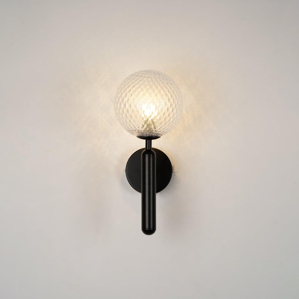 Ilirila Applique Murale Moderne Minimaliste en Laiton et Verre - Neutralighting