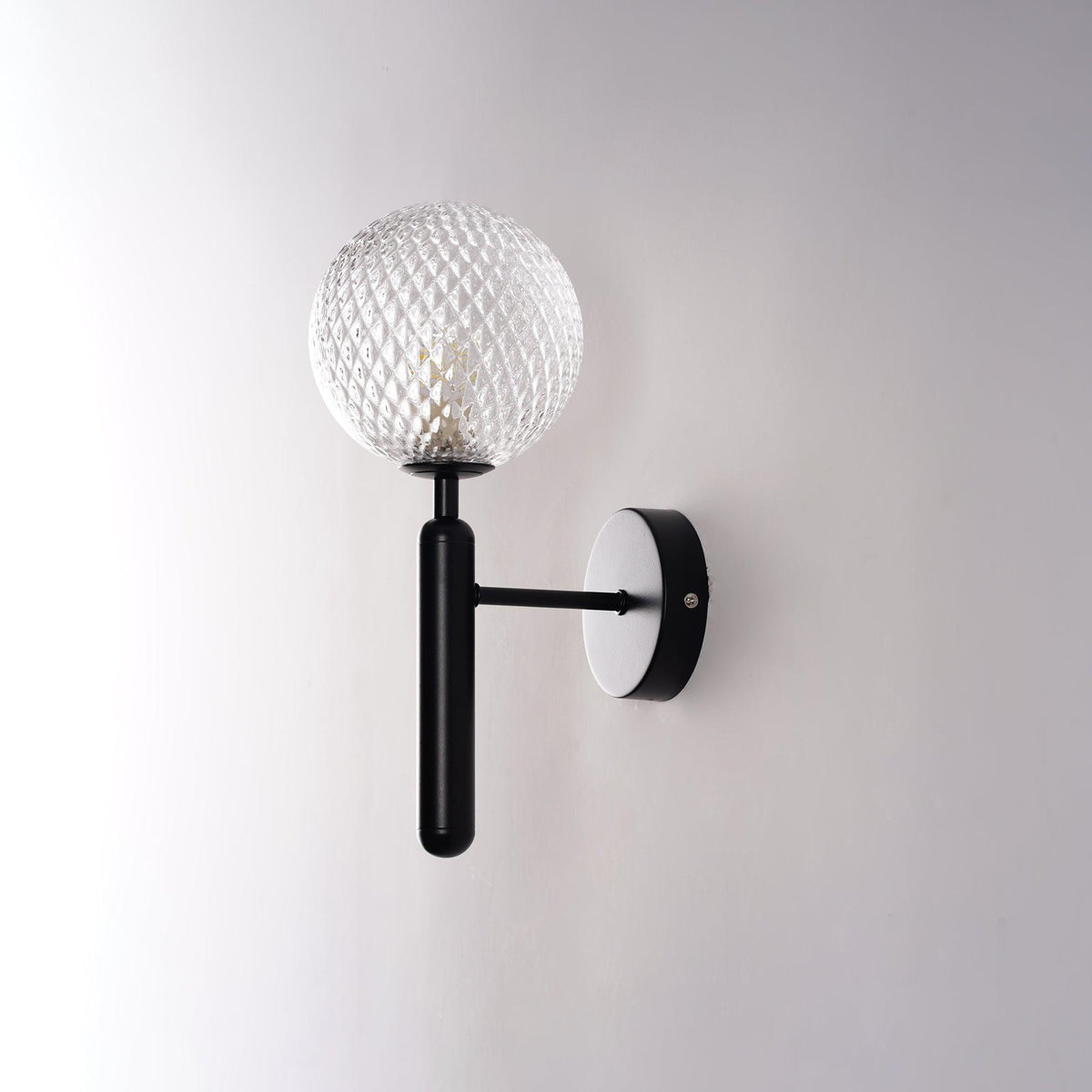 Ilirila Applique Murale Moderne Minimaliste en Laiton et Verre - Neutralighting