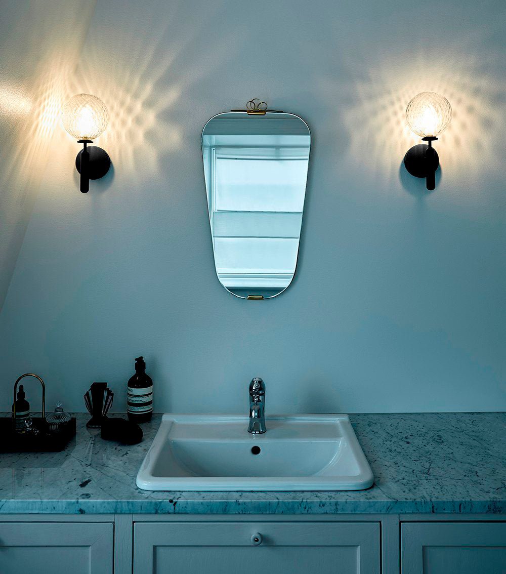 Ilirila Applique Murale Moderne Minimaliste en Laiton et Verre - Neutralighting