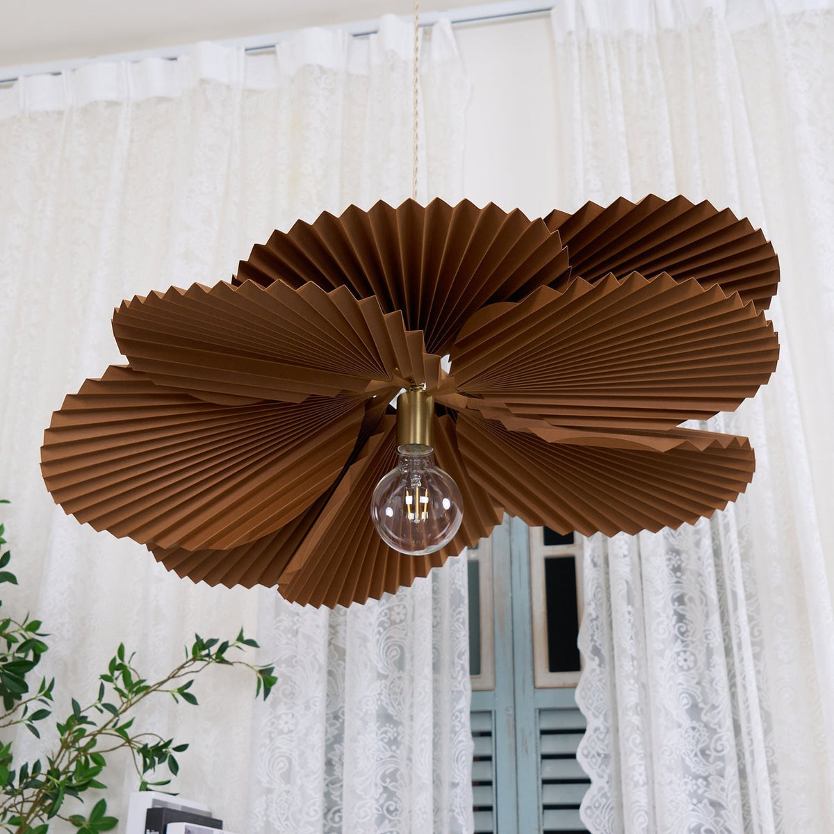 Pendant Lampe Avec Abat-jour Pétale en Papier Kraft Plissé Ambiance Chaleureuse - Neutralighting