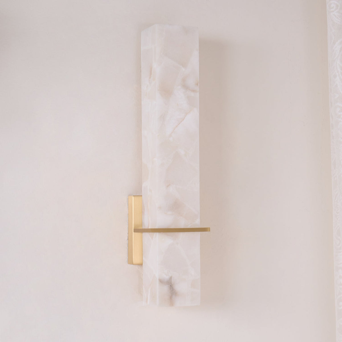 Luste Applique Murale en Albâtre Bande en Laiton Forme - Neutralighting