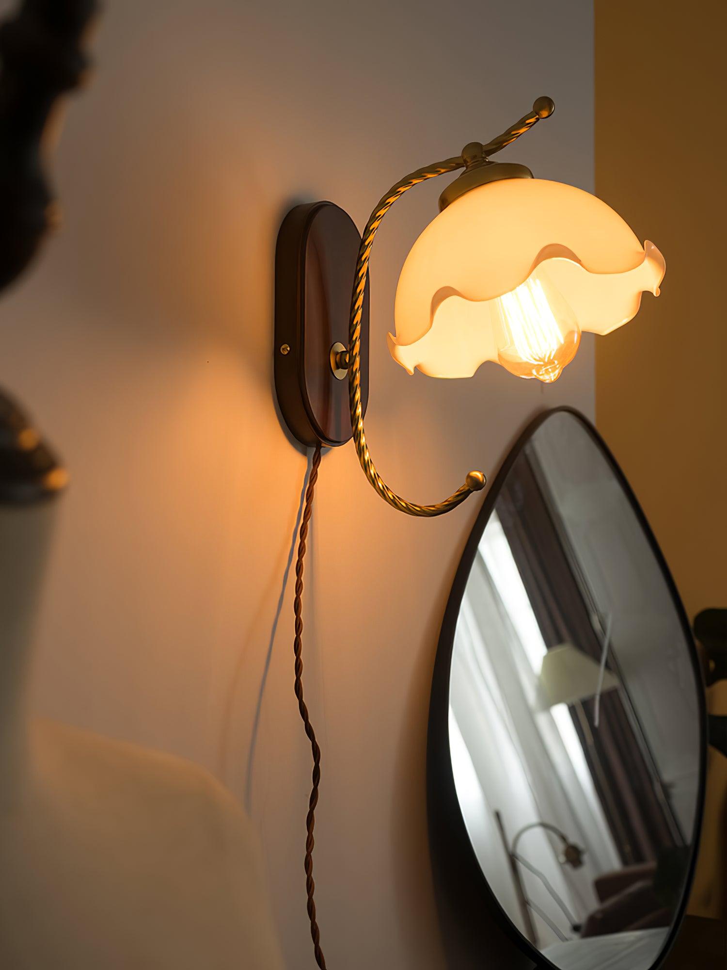 Olyss Wood Vintage Wall Lamp - Neutralighting