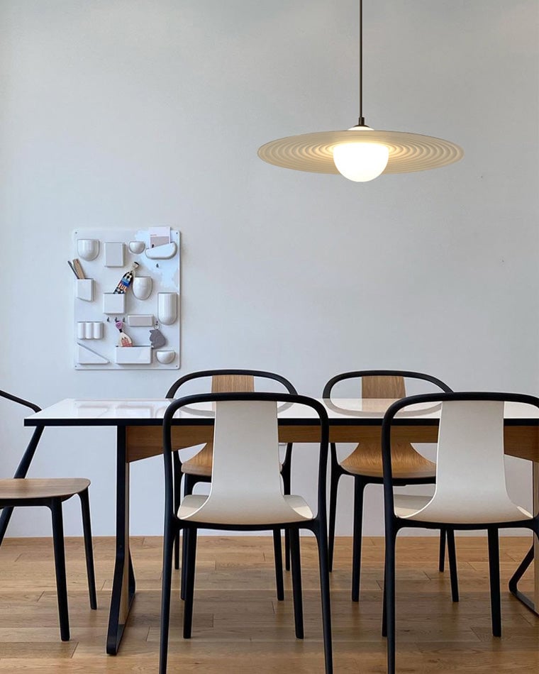 Lustra Suspension en Plaque LED PE Blanche et Noire - Neutralighting