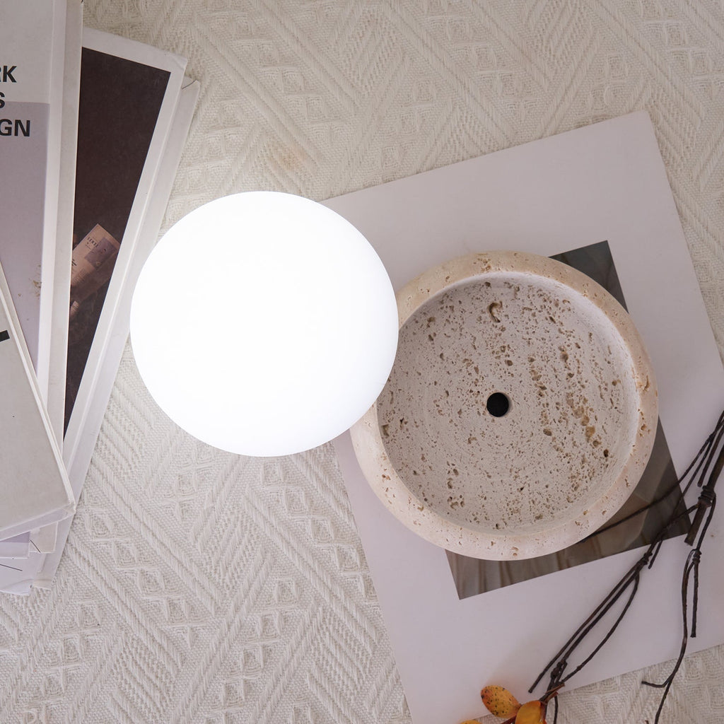 Riita Lampe de Table Mini Globe en Travertin Maga - Neutralighting