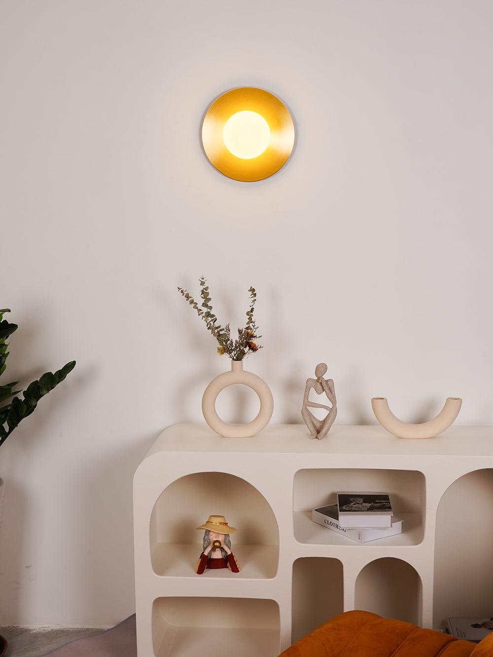Godfrey Applique Murale Ronde Art Minimaliste en Laiton et Verre - Neutralighting