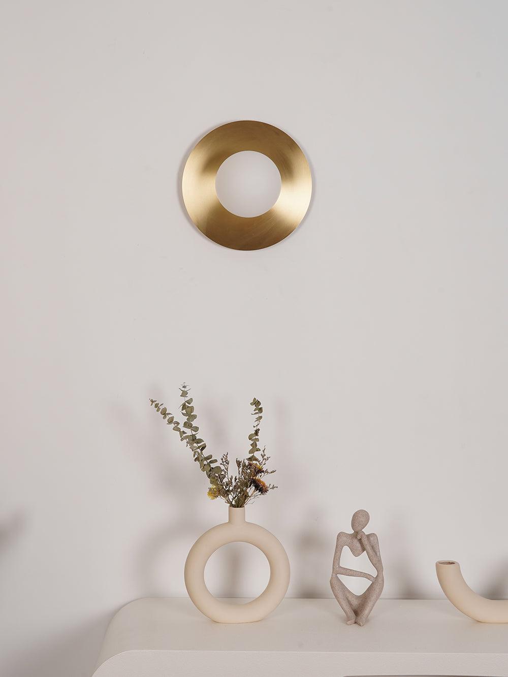 Godfrey Applique Murale Ronde Art Minimaliste en Laiton et Verre - Neutralighting