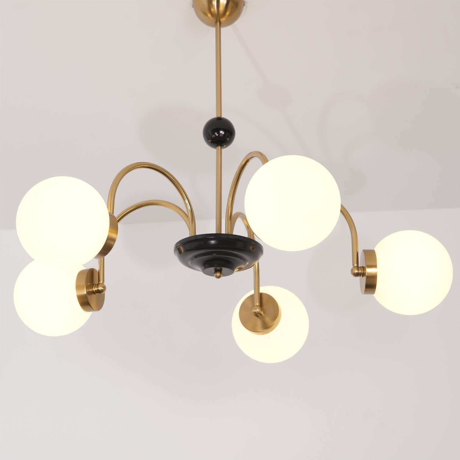 Lustre Courbé Globe Nuances Moderne Rétro Style - Neutralighting