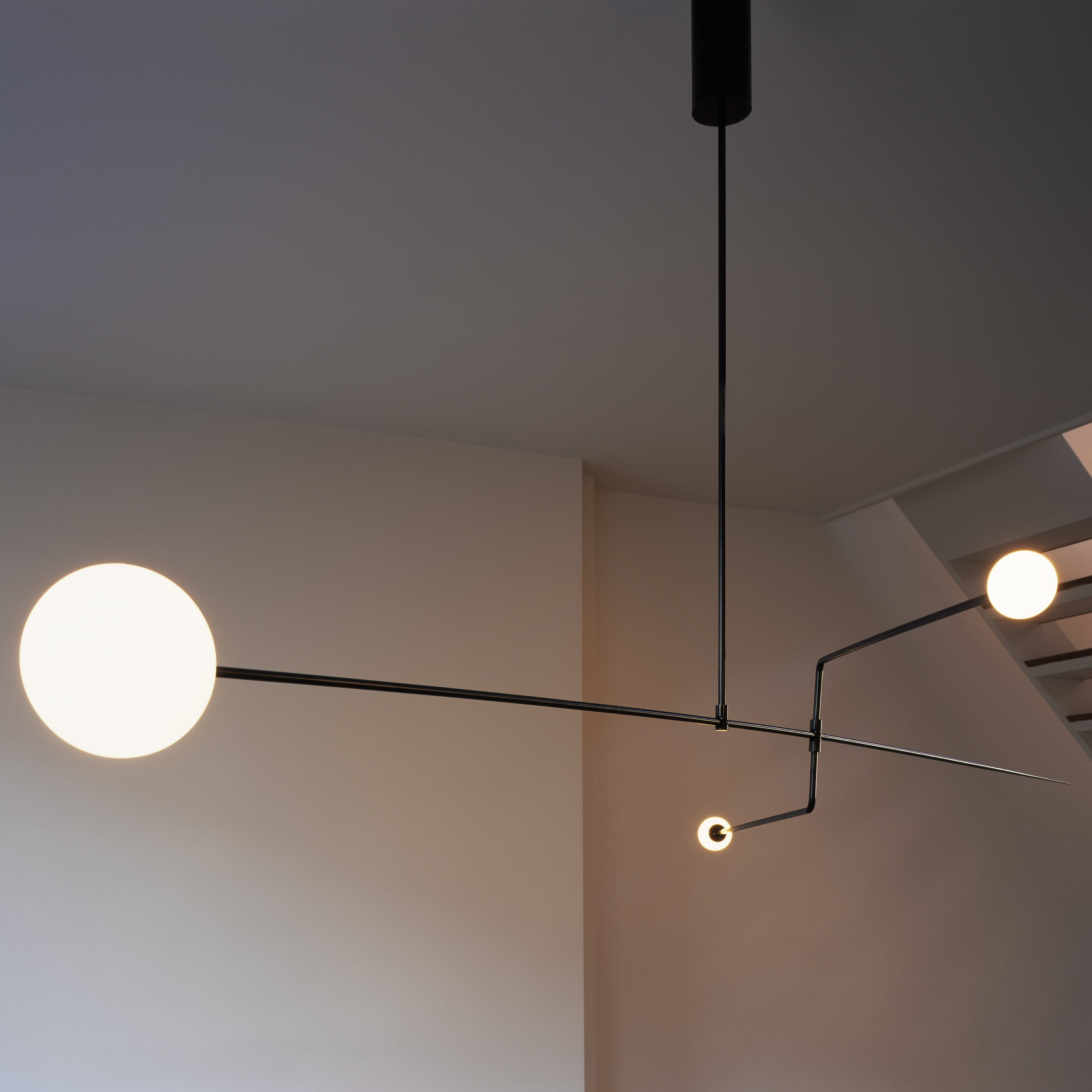 Lustra Chandelier Mobile Noir Minimaliste - Neutralighting