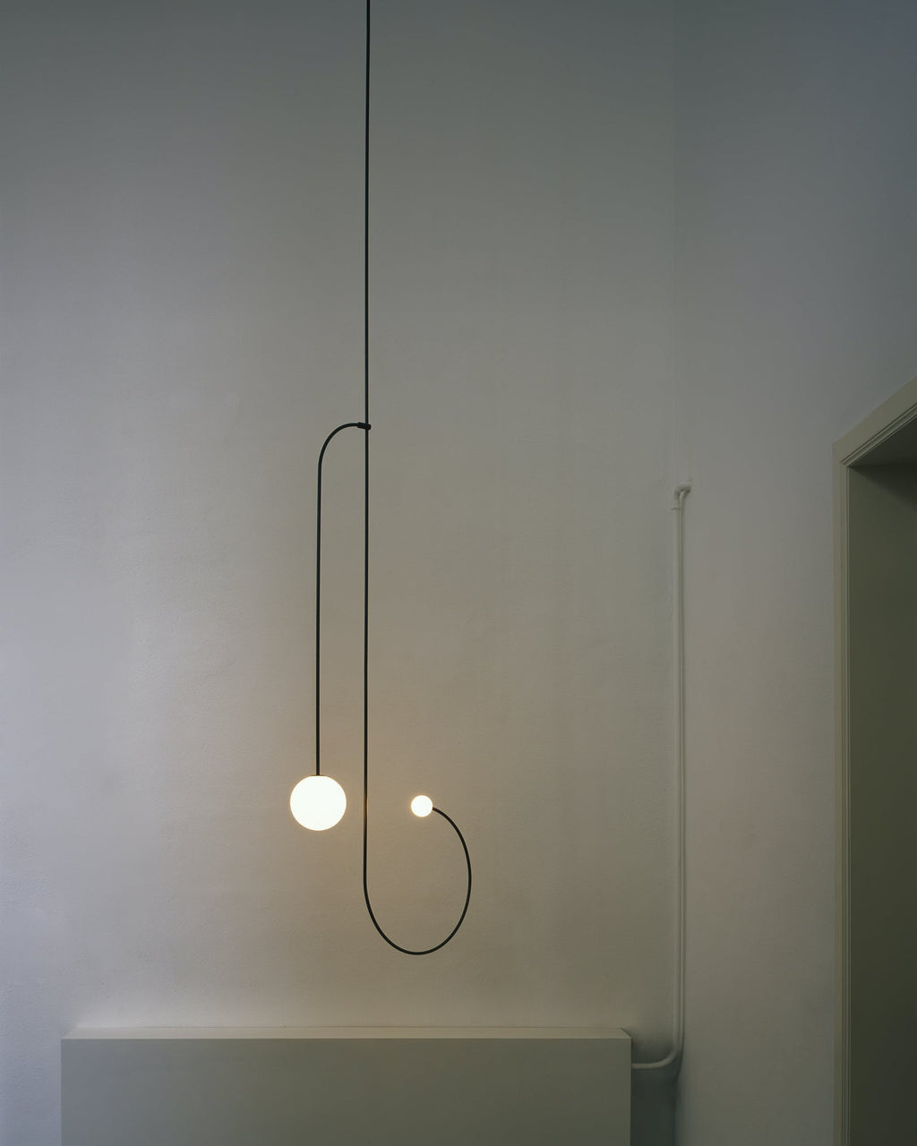 Lustra Chandelier Mobile Noir Minimaliste - Neutralighting