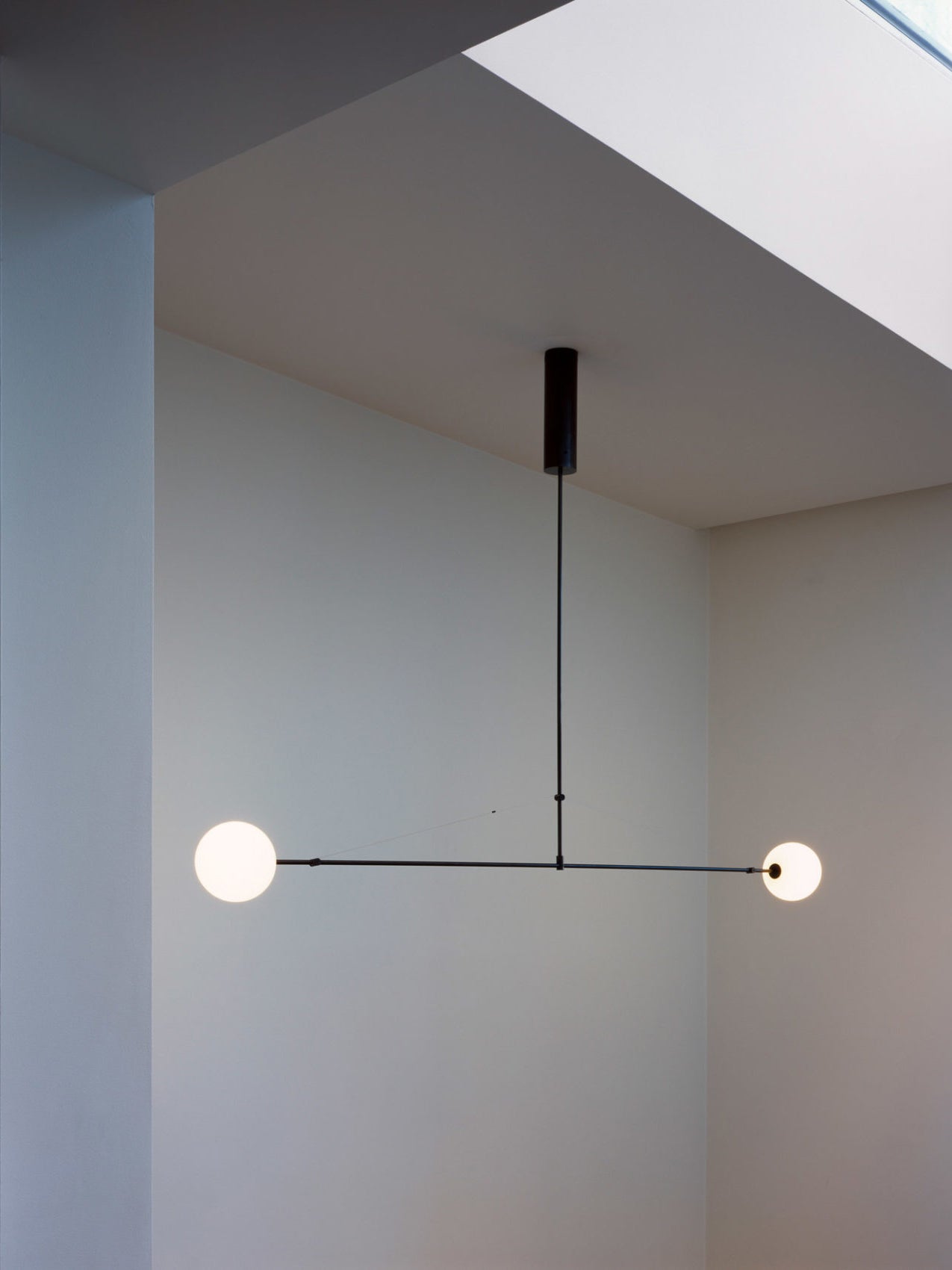 Lustra Chandelier Mobile Noir Minimaliste - Neutralighting