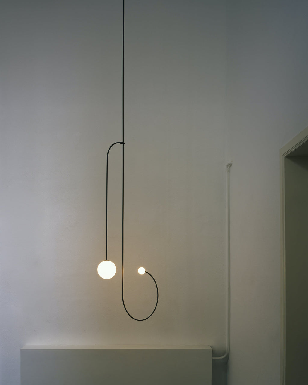 Lustra Chandelier Mobile Noir Minimaliste - Neutralighting