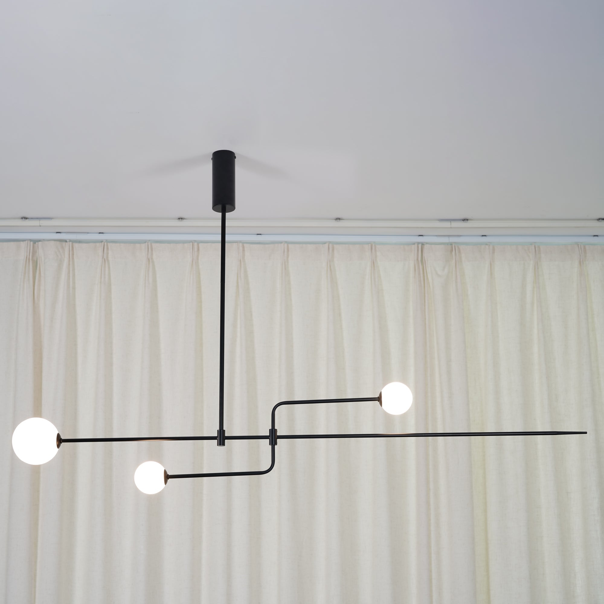Lustra Chandelier Mobile Noir Minimaliste - Neutralighting
