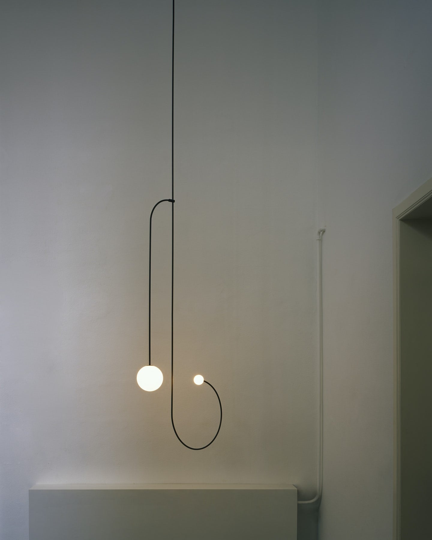 Lustra Chandelier Mobile Noir Minimaliste - Neutralighting