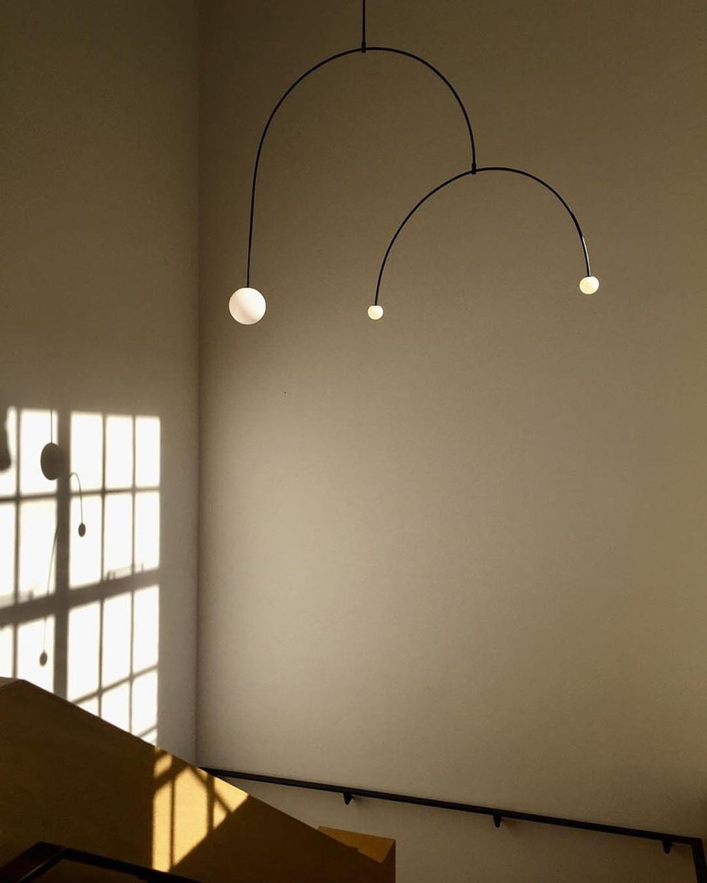 Lustra Chandelier Mobile Noir Minimaliste - Neutralighting