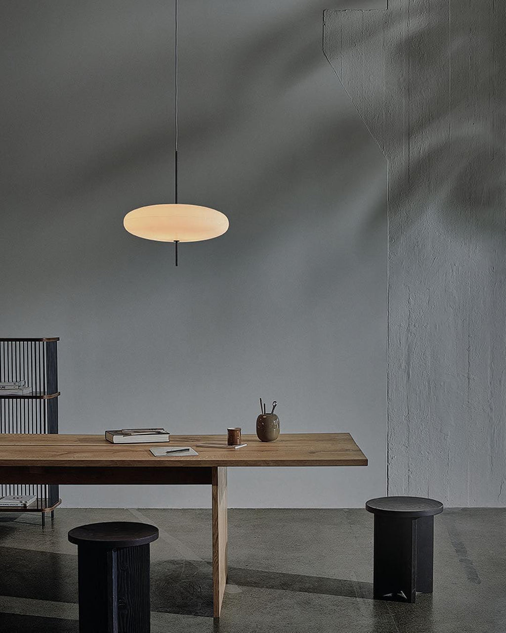 Lustra Suspension Noir Peint Réuni pour Salon - Neutralighting