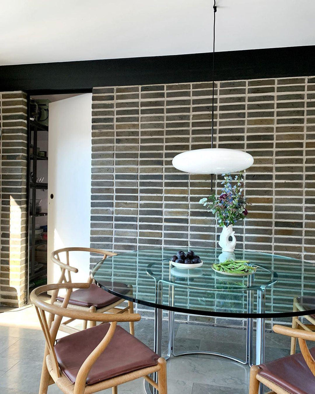 Lustra Suspension Noir Peint Réuni pour Salon - Neutralighting